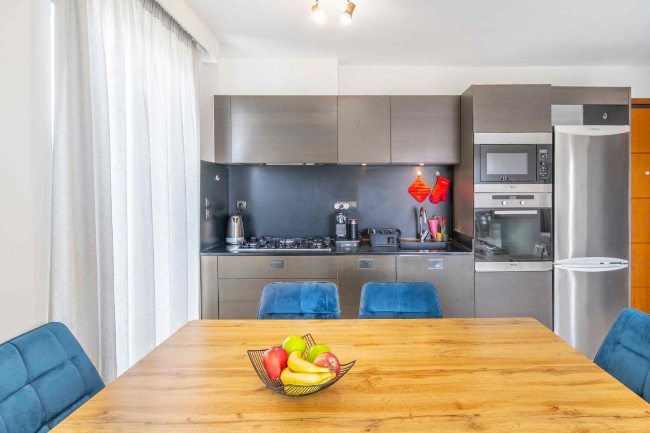 Lis153 By Smart Cozy Suites - Top Floors With Amazing City View - Available 24Hr Athen Eksteriør bilde