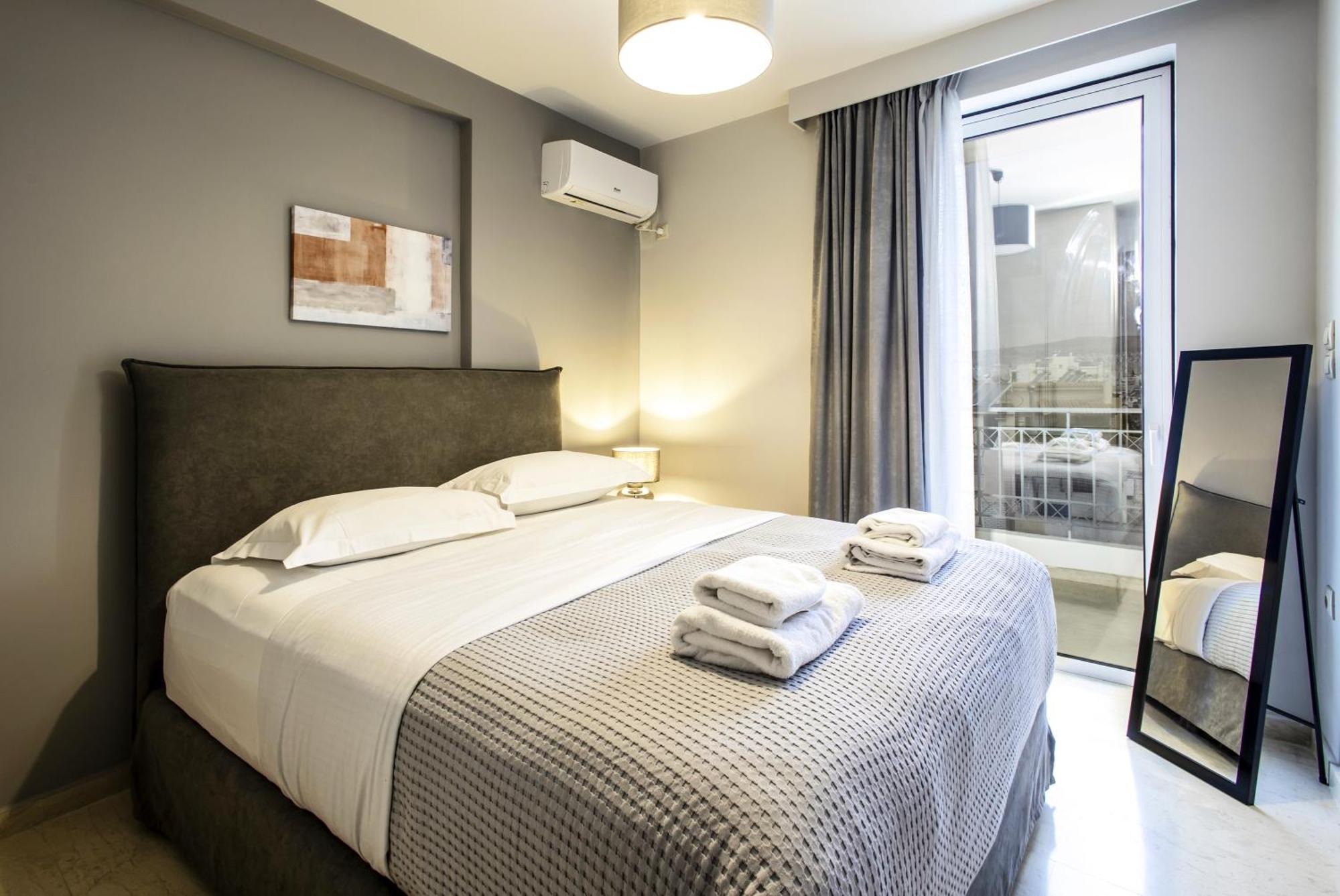 Lis153 By Smart Cozy Suites - Top Floors With Amazing City View - Available 24Hr Athen Eksteriør bilde